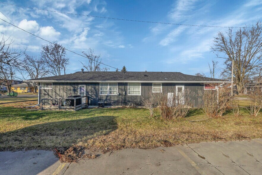 More Photos Of 12-35 Grove Ct, Marysville Apartments For Sale