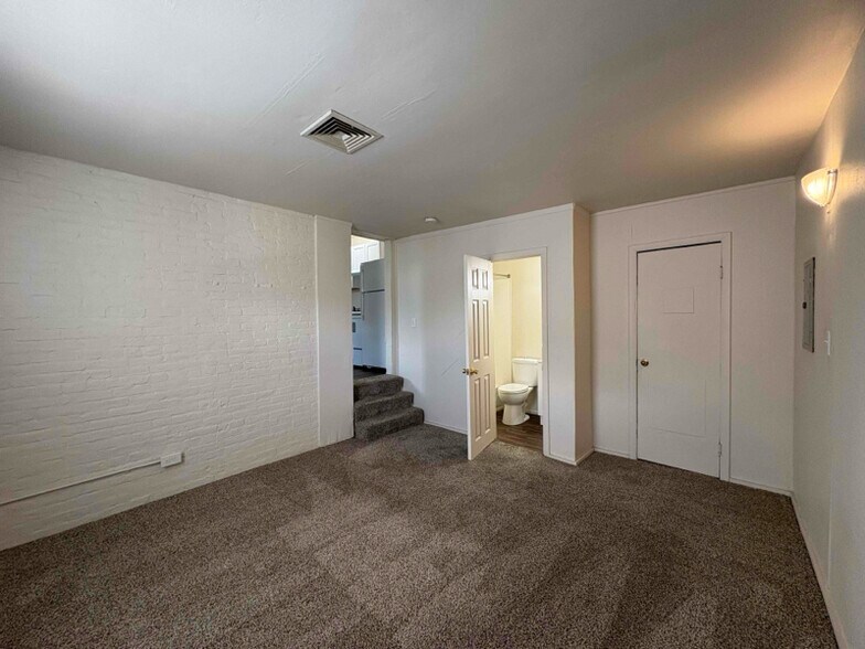 More Photos Of 613 N Fulton Ave, Evansville Apartments For Sale