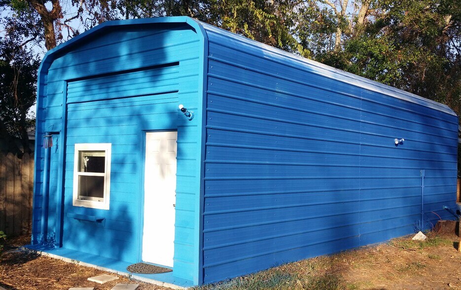 More Photos Of 45A Donner Rd, Atlantic Beach Service For Sale