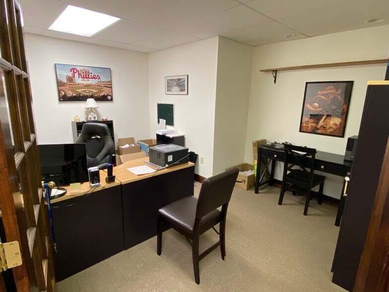 More Photos Of 110 Hopewell Rd, Downingtown Medical For Lease