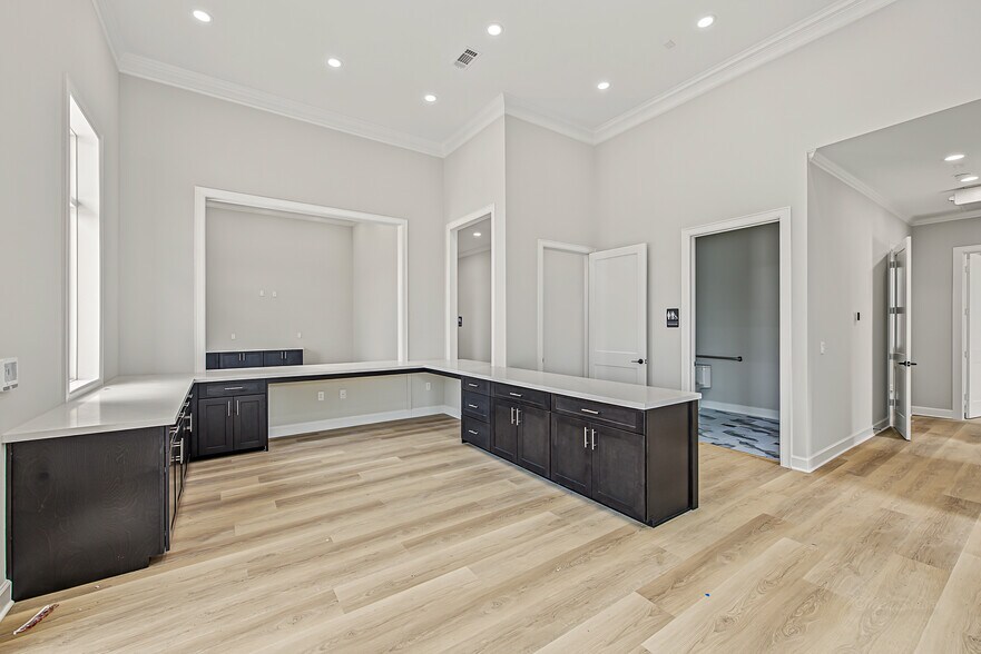 More Photos Of 8503 Union Chappel Rd, Fulshear Office For Sale