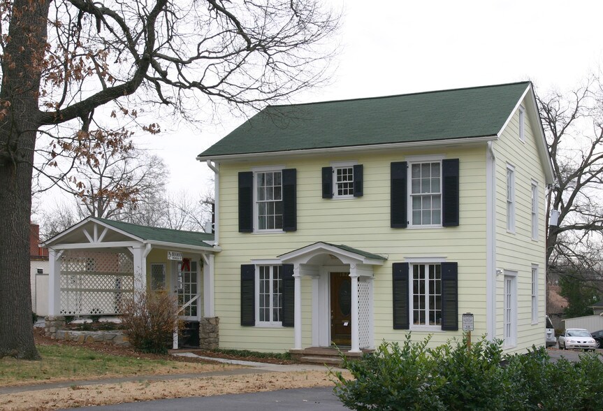 More Photos Of 1821 Cumberland Ave, Charlotte Medical For Lease