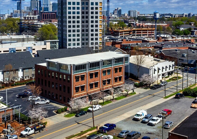 More Photos Of 214 W Tremont Ave, Charlotte Office For Lease