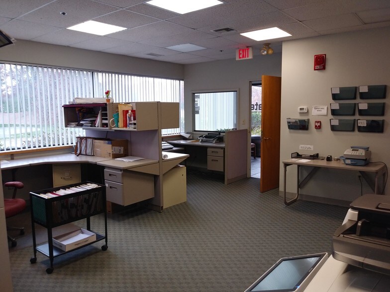 More Photos Of 1000 Mount Laurel Cir, Shirley Light Manufacturing For Lease