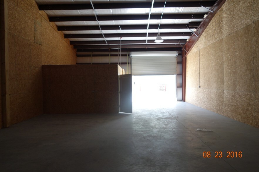 More Photos Of 2260 Dickinson Ave, Dickinson Warehouse For Lease