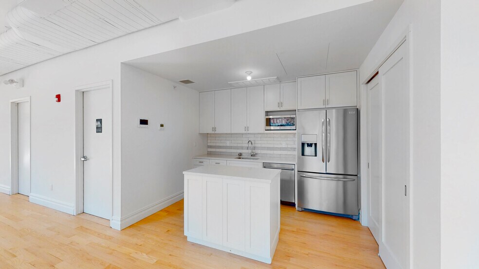 More Photos Of 131 Essex St, New York Office For Lease