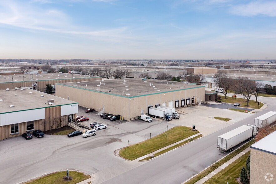 More Photos Of 1301-1401 Mark St, Elk Grove Village Unknown For Lease