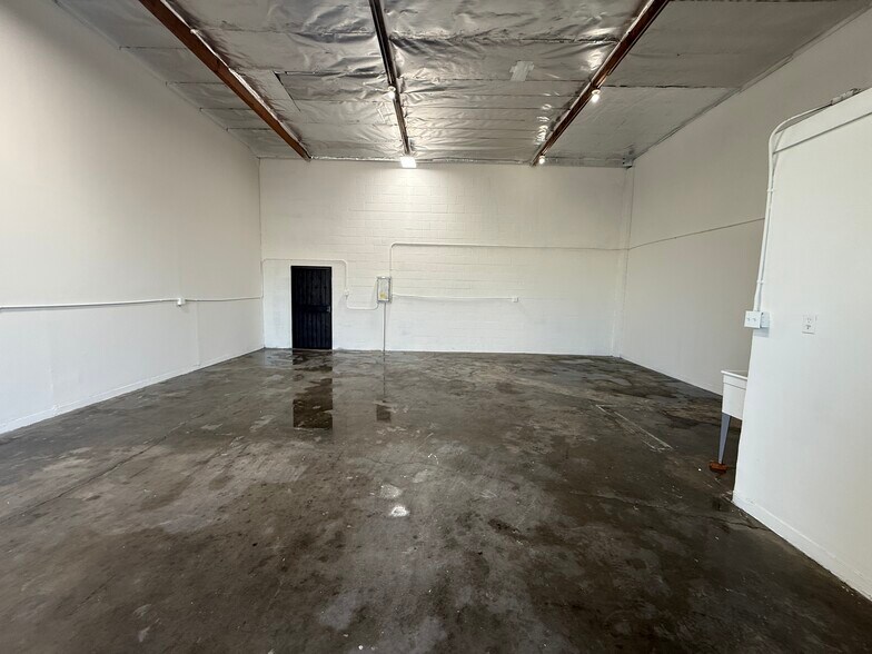 More Photos Of 11015 Rush St, South El Monte Warehouse For Lease