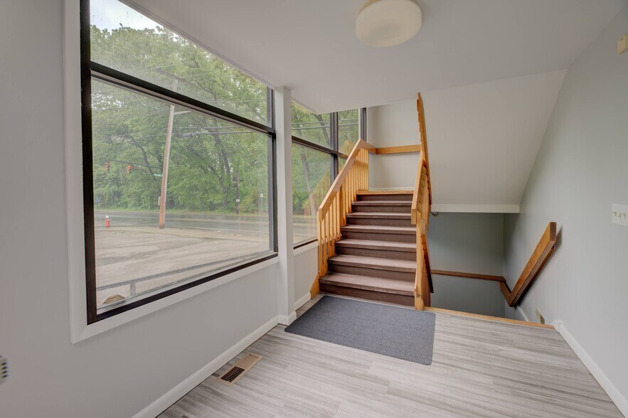 More Photos Of 626 Toll Gate Rd, Warwick Medical For Lease