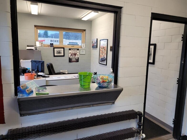 More Photos Of 559 N Hastings Way, Eau Claire Research And Development For Sale