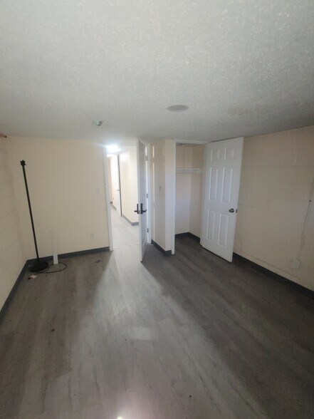 More Photos Of 1458 W 32nd St, Indianapolis Apartments For Sale