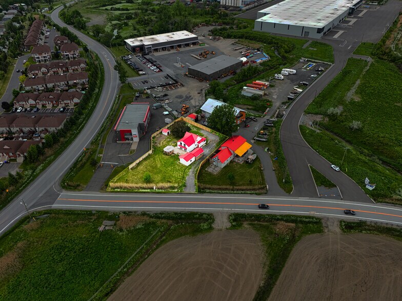 Primary Photo Of 2830 Ch De La Baronnie, Varennes Land For Sale