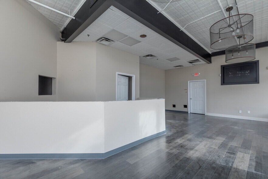 More Photos Of 1901-1937 Washington Ave, Saint Louis Unknown For Lease