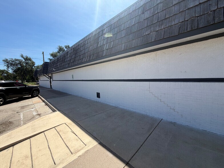 More Photos Of 830 Main St, Fort Morgan Freestanding For Lease