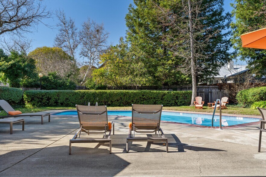 More Photos Of 505-531 Capps Ln, Ukiah Apartments For Sale