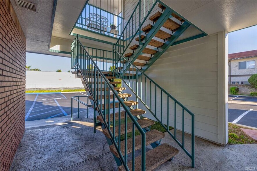 More Photos Of 16336 Whittier Blvd, Whittier Medical For Sale
