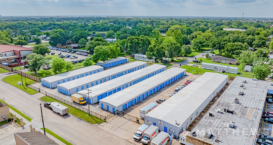 Primary Photo Of 1814 City Hall Dr, Rosenberg Self Storage For Sale
