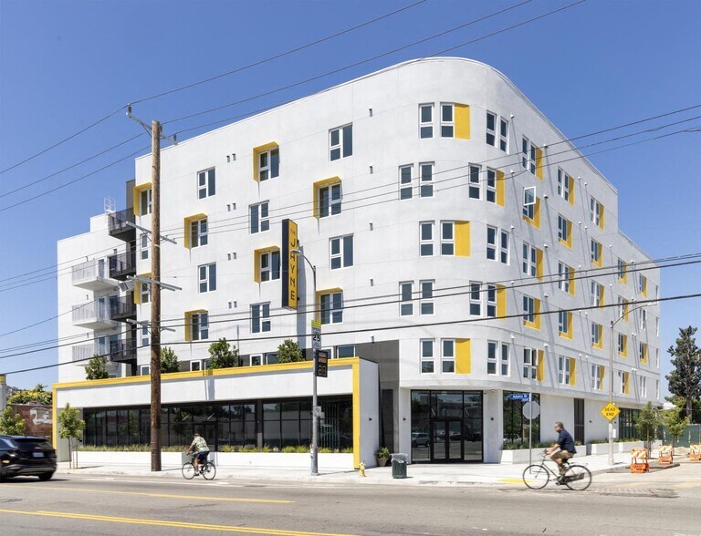 Primary Photo Of 5103 W Adams Blvd, Los Angeles Apartments For Lease