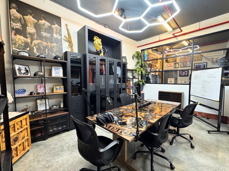 More Photos Of 333 NE 24th St, Miami Office Residential For Lease