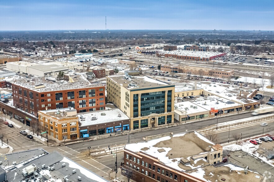 More Photos Of 2410 University Ave W, Saint Paul Apartments For Lease