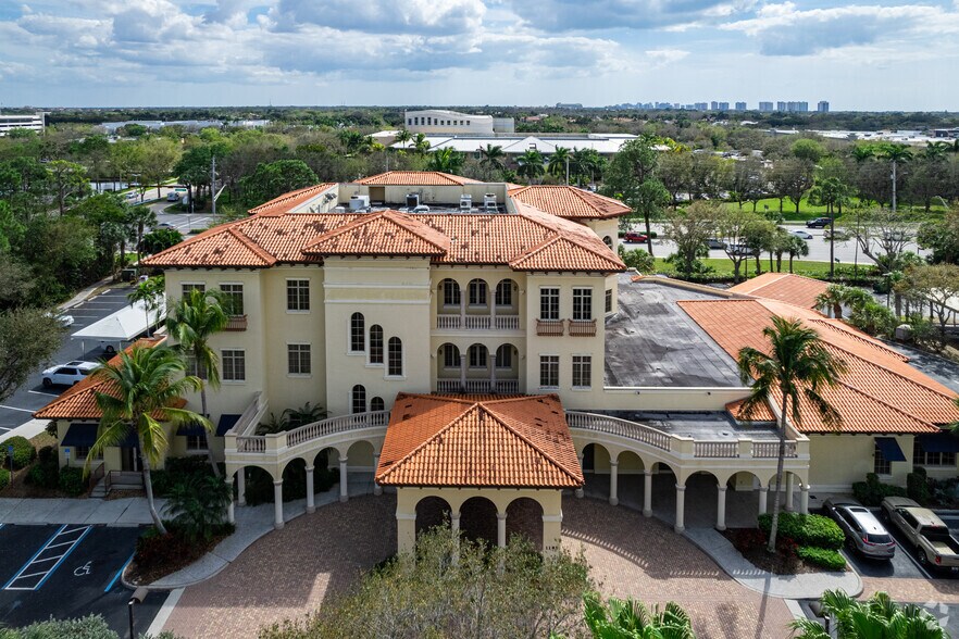 More Photos Of 1185 Immokalee Rd, Naples Office For Lease