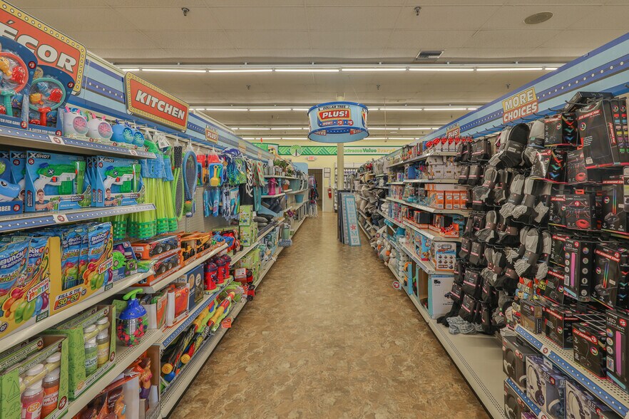 More Photos Of 8718 Highway 22, Dresden Storefront For Sale