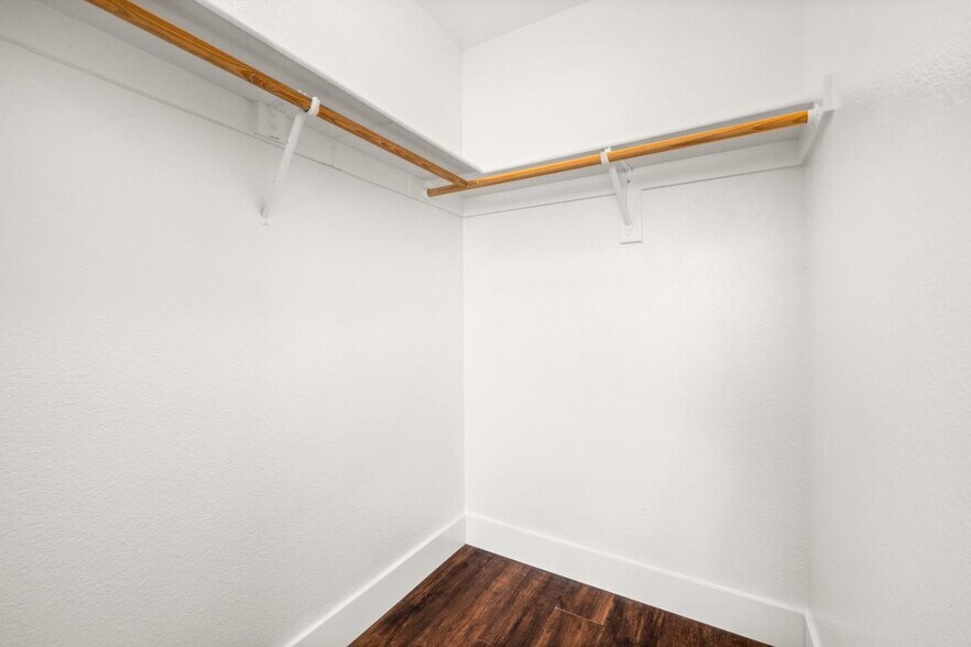 More Photos Of 2944 Del Paso Blvd, Sacramento Apartments For Sale