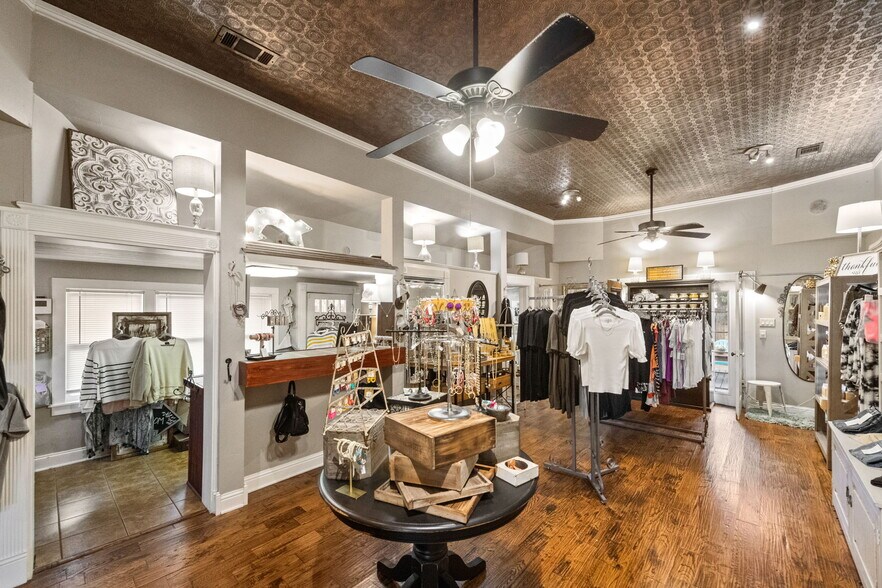 More Photos Of 139 Olive St, Keller Storefront Retail Office For Sale