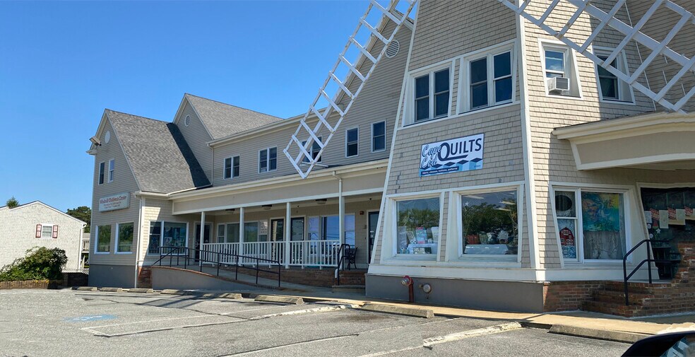 More Photos Of 109 Main St, West Dennis Storefront Retail Office For Lease