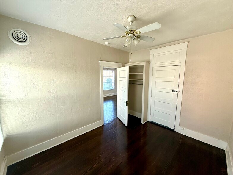 More Photos Of 119 E Kalamazoo St, Lansing Apartments For Sale