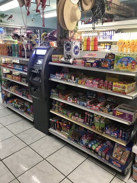 More Photos Of 17941 Grand Ave, Lake Elsinore Convenience Store For Lease