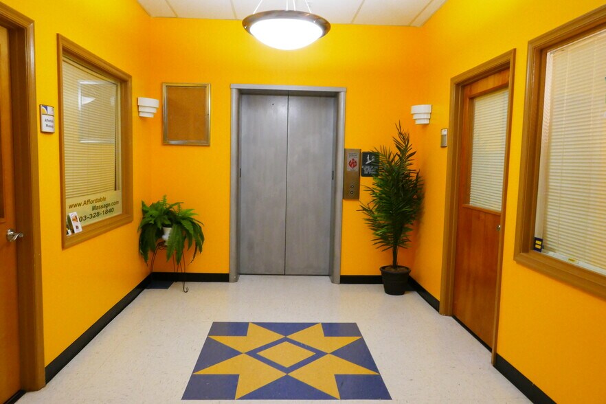 More Photos Of 9 N Loudoun St, Winchester Office For Sale