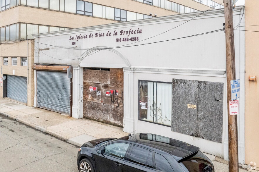 More Photos Of 330 Fulton Ave, Hempstead Office For Sale