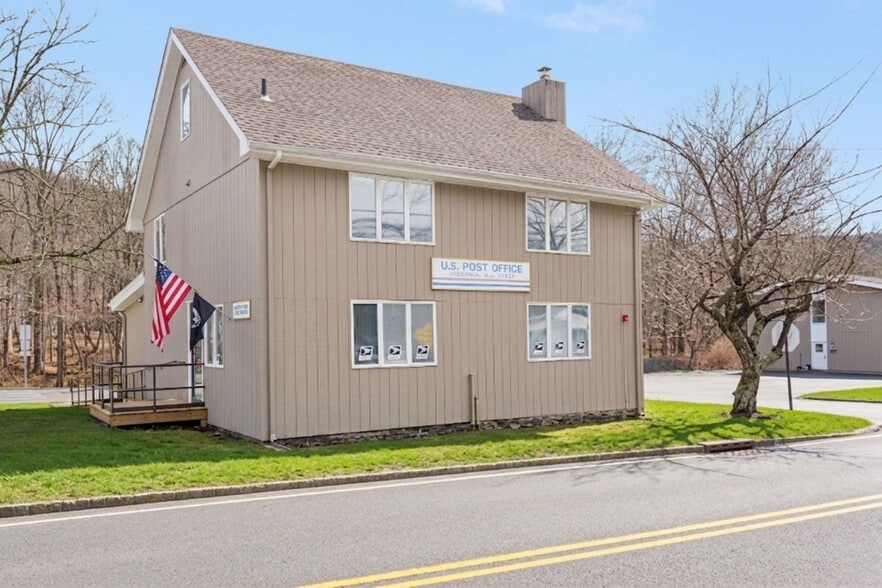 Primary Photo Of 328 Green Pond Rd, Hibernia Office Residential For Lease
