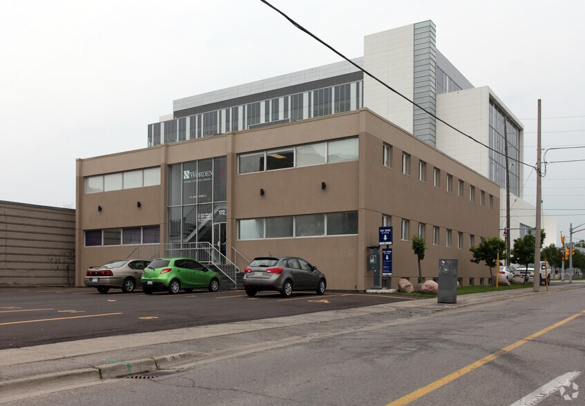 More Photos Of 172 King St E, Oshawa Office For Lease
