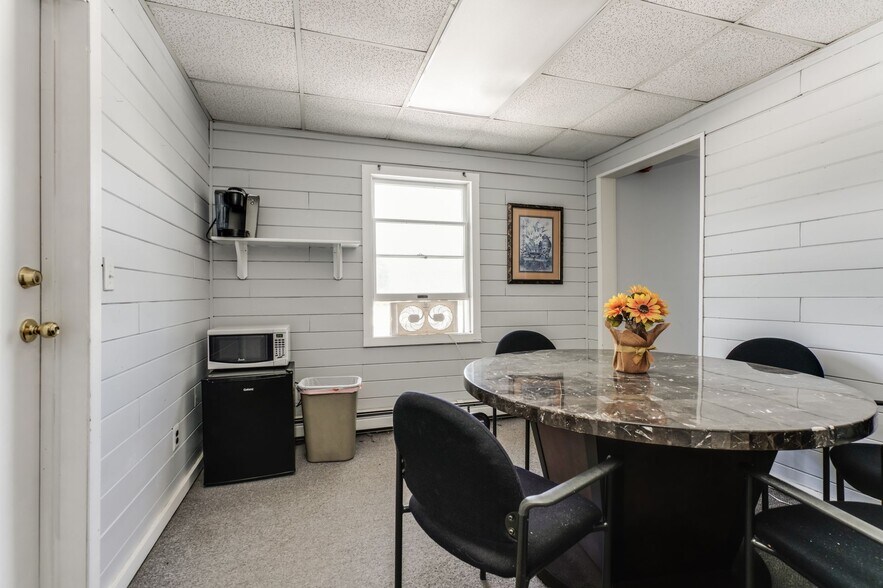 More Photos Of 377 Main St, Center Moriches Storefront Retail Office For Sale