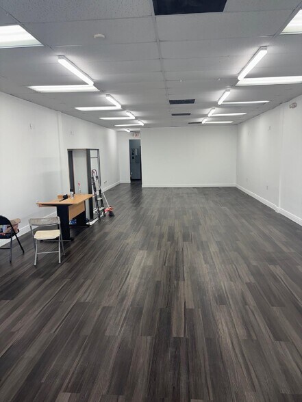 More Photos Of 3255-3267 Davie Blvd, Fort Lauderdale Freestanding For Lease