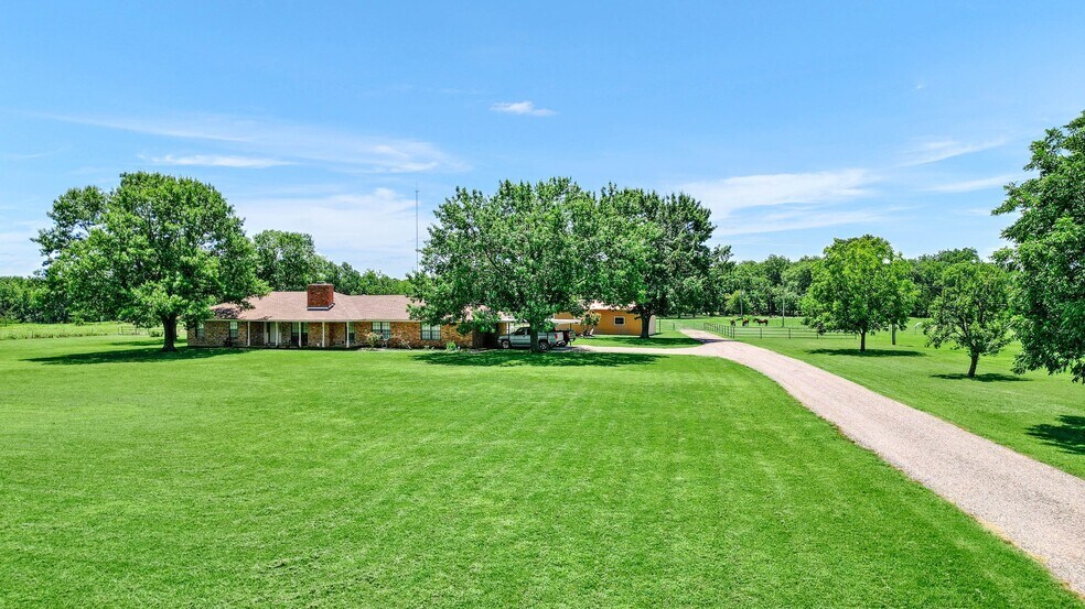 More Photos Of 27160 State Highway 56, Whitesboro Land For Sale