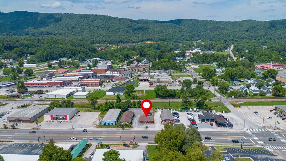 More Photos Of 119 Gateway Ave, Rockwood Office Residential For Sale