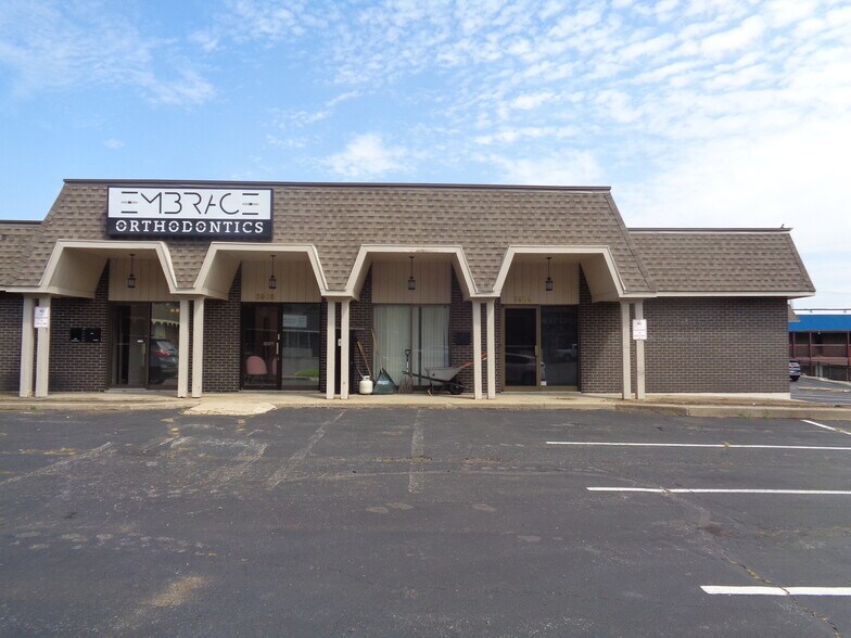 More Photos Of 3903-3913 S Lynn Ct, Independence Office For Sale