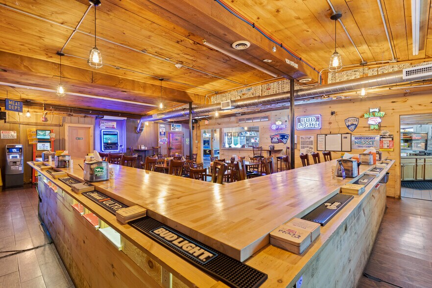 More Photos Of 107 Maple St, Barnstead Restaurant For Sale