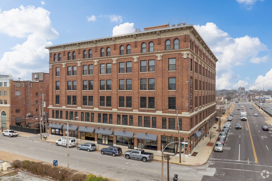 Primary Photo Of 625 N Euclid Ave, Saint Louis Apartments For Lease