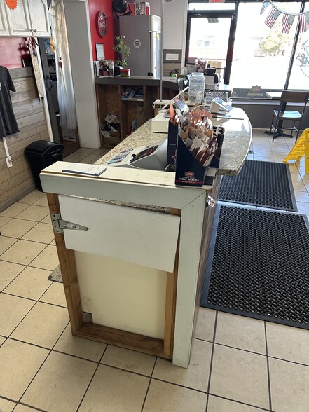 More Photos Of 930-980 Radio Rd, Little Egg Harbor Township General Retail For Sale