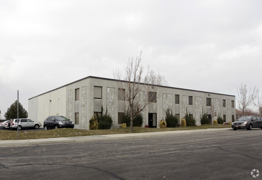 More Photos Of 9382 S 670 W, Sandy Warehouse For Lease