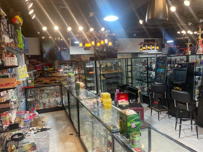 More Photos Of 1017 61st St, Galveston Restaurant For Sale