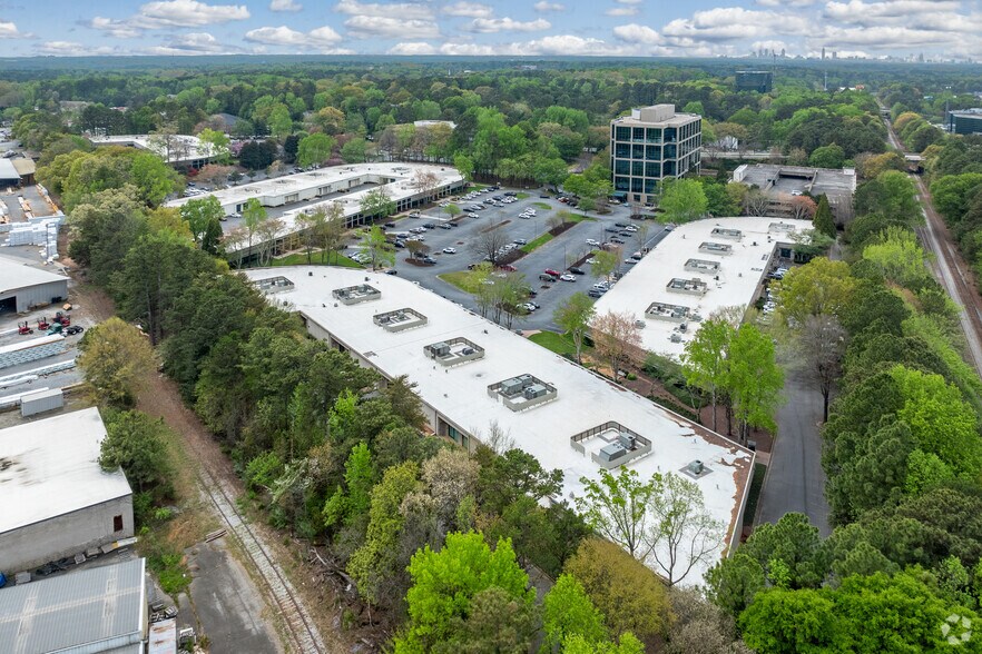 More Photos Of 1957 Lakeside Pky, Tucker Unknown For Lease