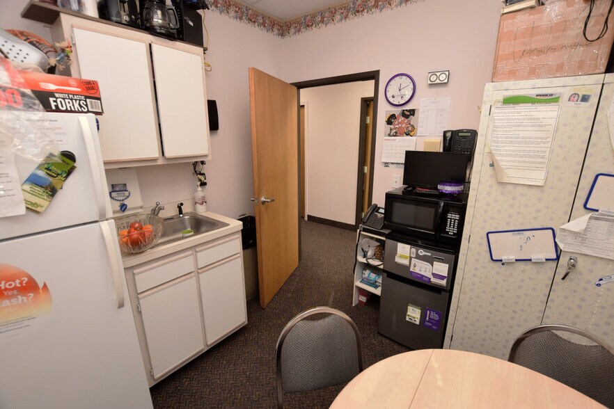 More Photos Of 3380 Beecher Rd, Flint Medical For Sale