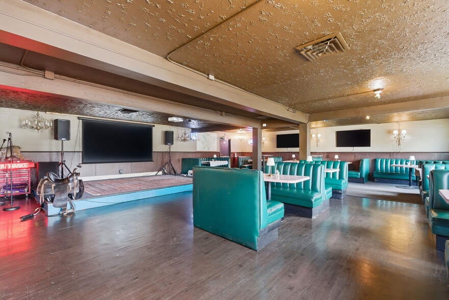 More Photos Of 2530 NE 82ND Ave, Portland Restaurant For Sale