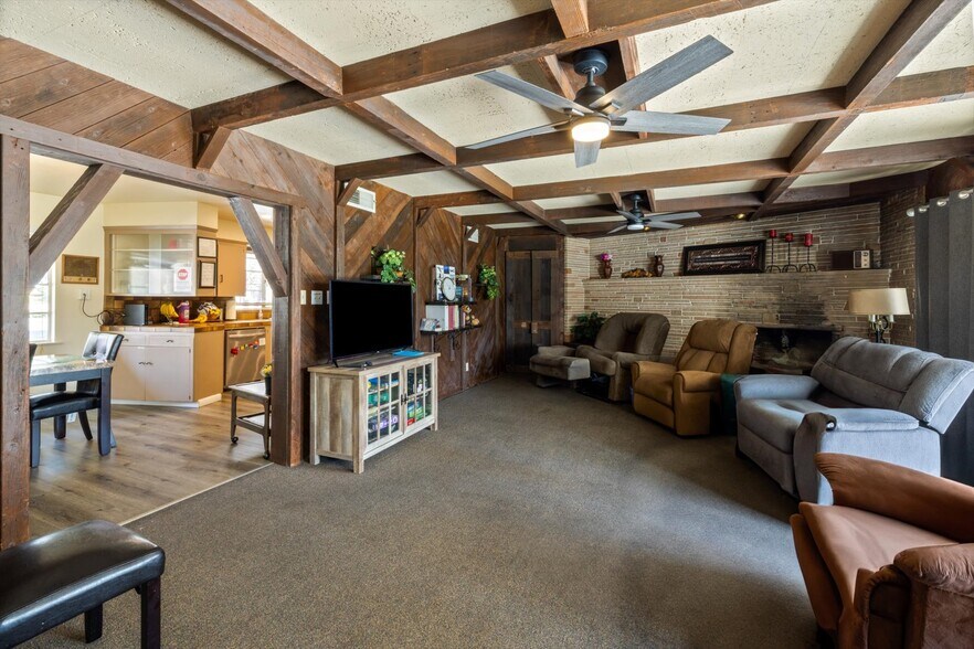 More Photos Of 1415 W Scott Ave, Fresno Assisted Living For Sale