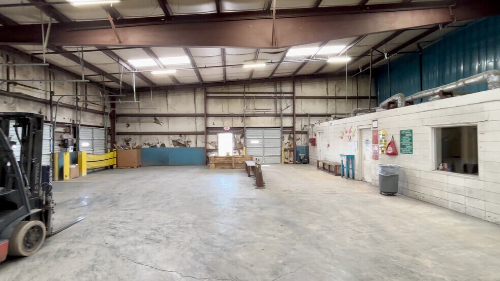 More Photos Of 2212 Randolph Rd, Shelby Industrial For Lease